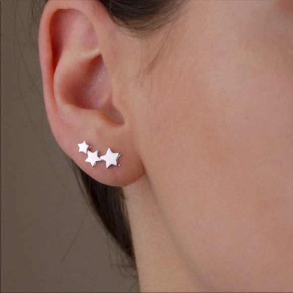 Jewelry - BOGO Free Silver Star Ear Crawlers Set